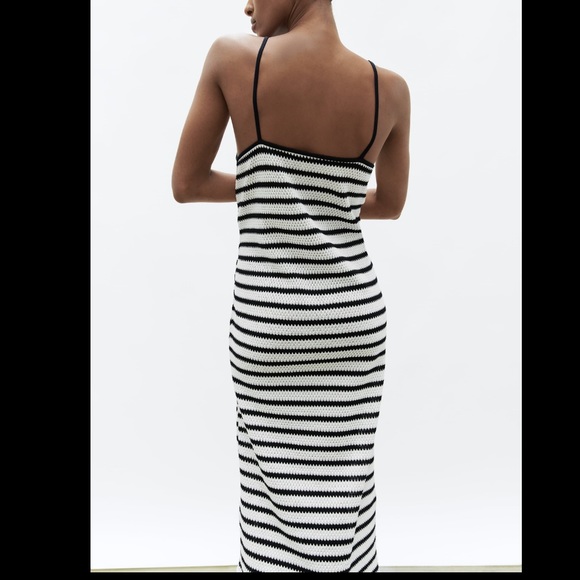 Knit Stripped jacquard midi dress - Picture 2 of 8